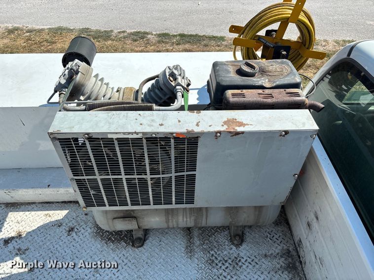 image for item ED2213 2002 Dodge Ram 3500 utility bed pickup truck