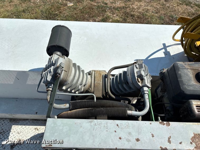 image for item ED2213 2002 Dodge Ram 3500 utility bed pickup truck