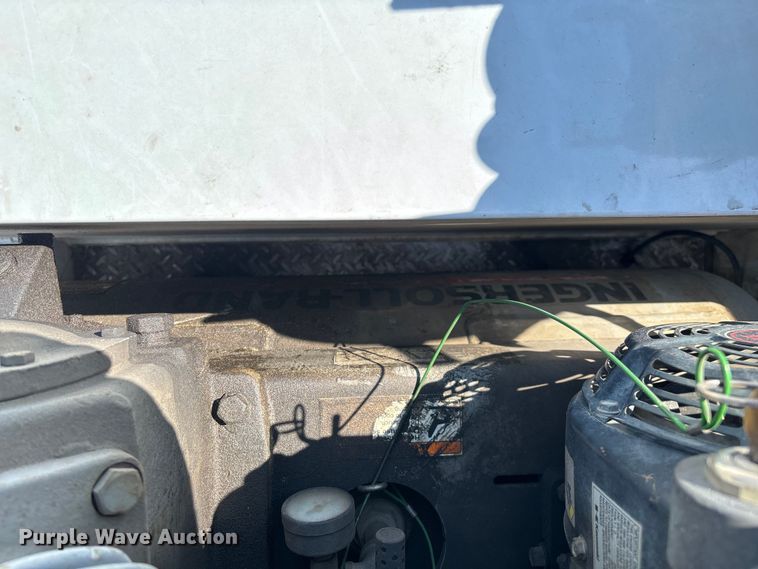 image for item ED2213 2002 Dodge Ram 3500 utility bed pickup truck