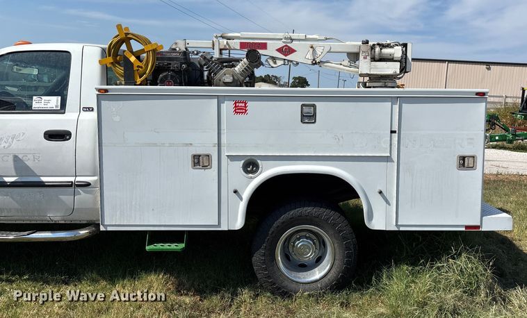 image for item ED2213 2002 Dodge Ram 3500 utility bed pickup truck