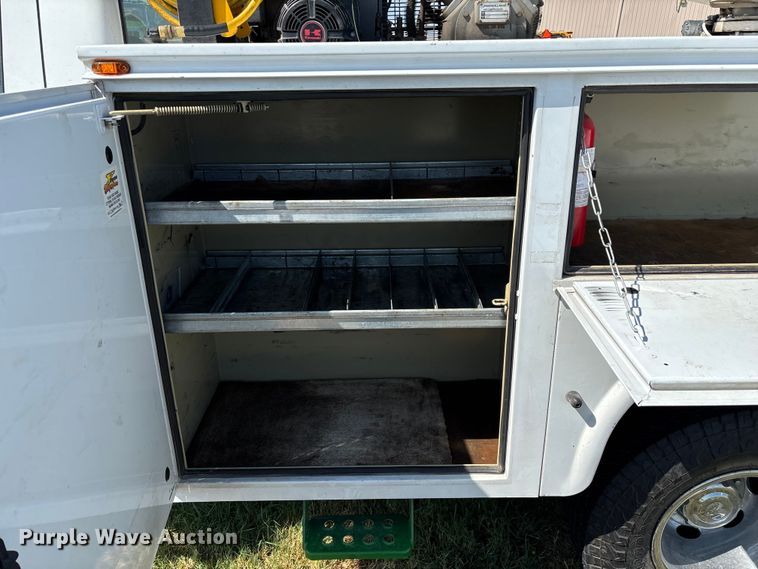 image for item ED2213 2002 Dodge Ram 3500 utility bed pickup truck