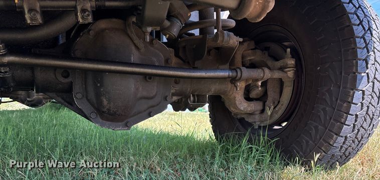 image for item ED2213 2002 Dodge Ram 3500 utility bed pickup truck