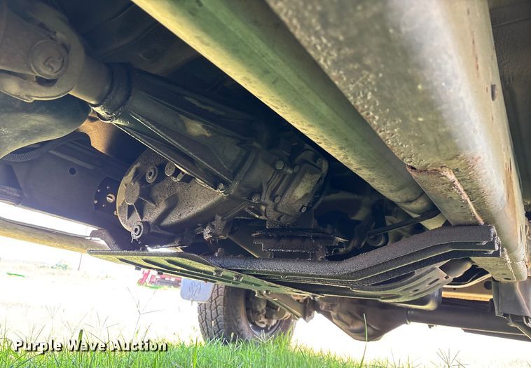 image for item ED2213 2002 Dodge Ram 3500 utility bed pickup truck