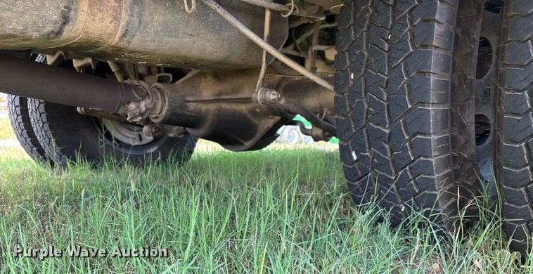 image for item ED2213 2002 Dodge Ram 3500 utility bed pickup truck