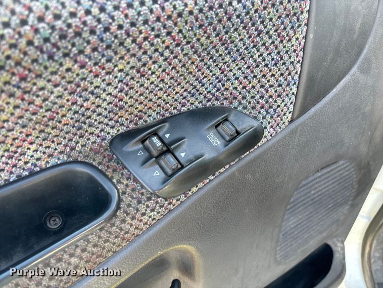 image for item ED2213 2002 Dodge Ram 3500 utility bed pickup truck