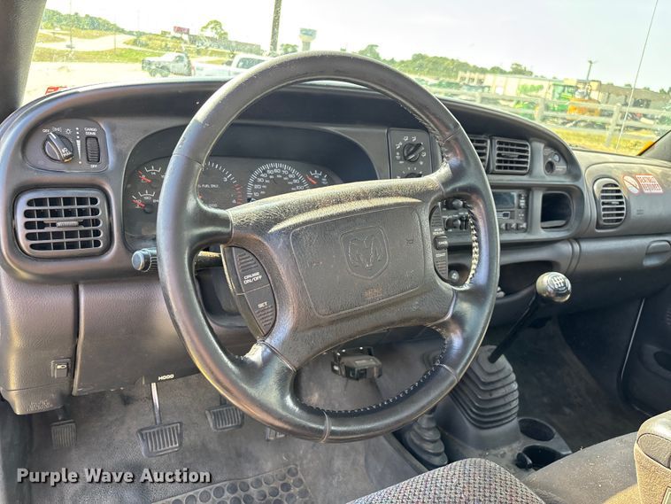 image for item ED2213 2002 Dodge Ram 3500 utility bed pickup truck