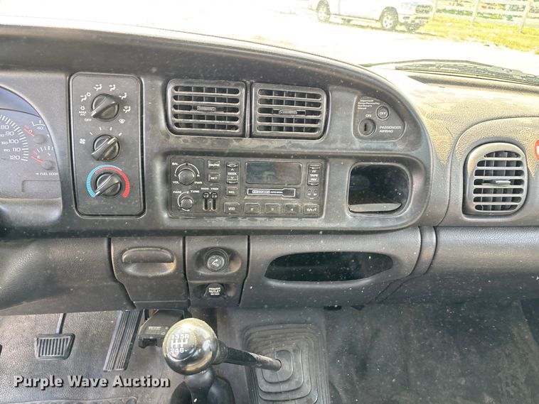 image for item ED2213 2002 Dodge Ram 3500 utility bed pickup truck