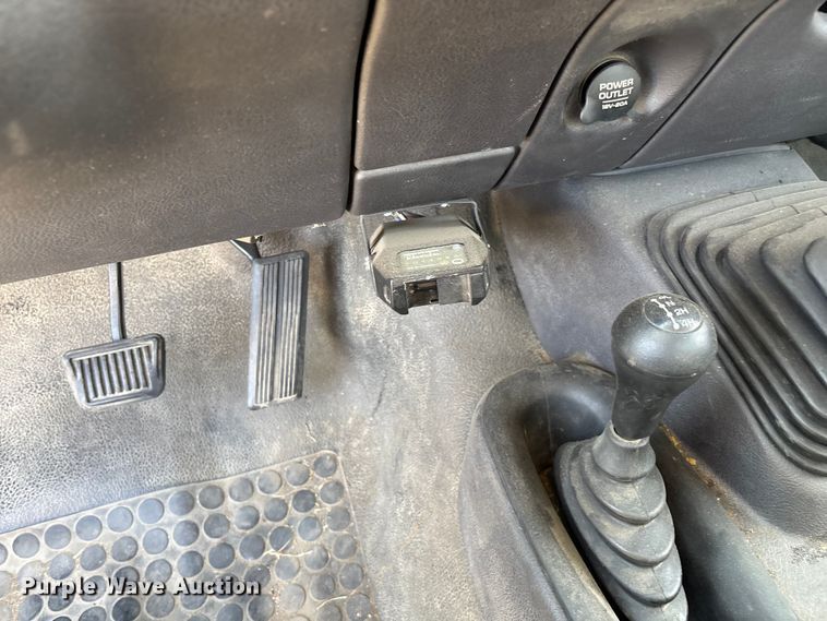 image for item ED2213 2002 Dodge Ram 3500 utility bed pickup truck