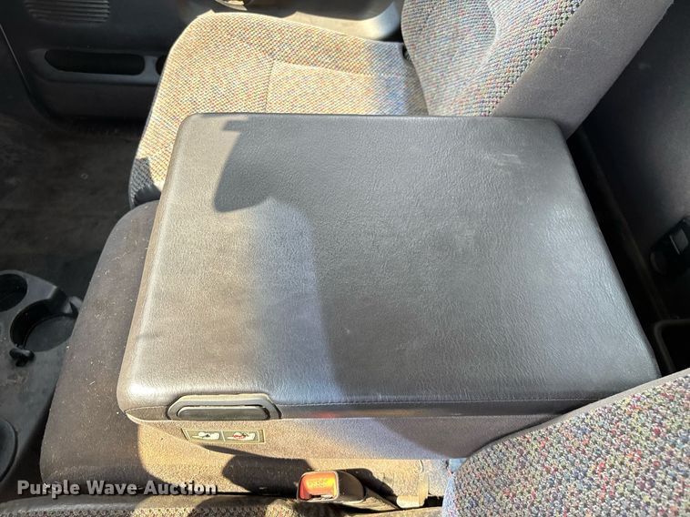 image for item ED2213 2002 Dodge Ram 3500 utility bed pickup truck