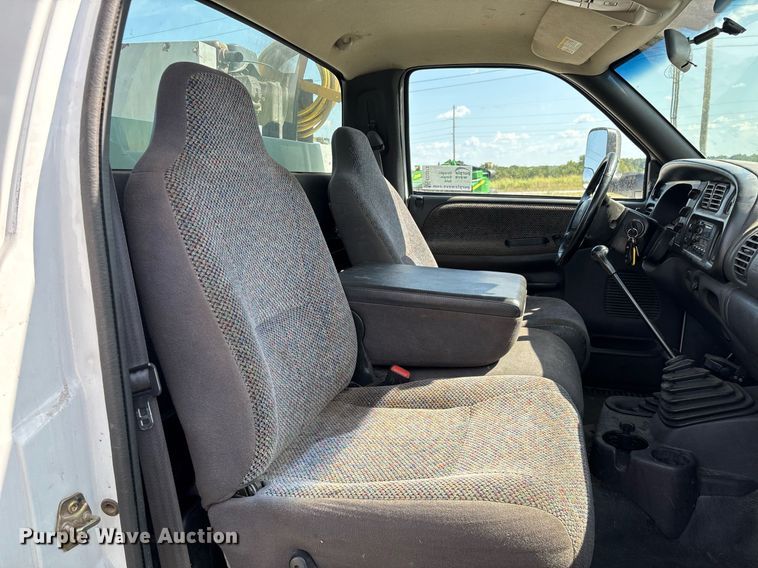 image for item ED2213 2002 Dodge Ram 3500 utility bed pickup truck