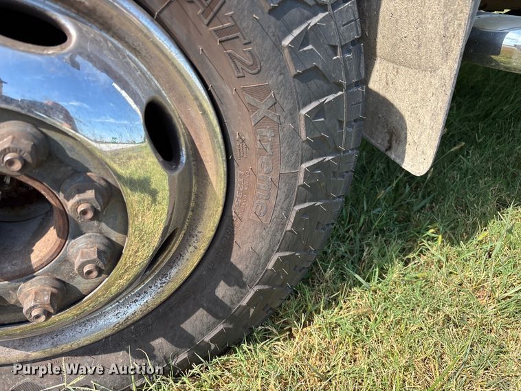 image for item ED2213 2002 Dodge Ram 3500 utility bed pickup truck