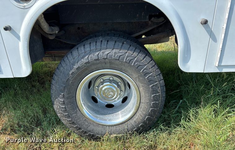 image for item ED2213 2002 Dodge Ram 3500 utility bed pickup truck