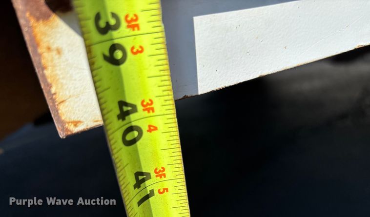 image for item ED2214 2005 Chevrolet Silverado 3500 utility bed pickup truck