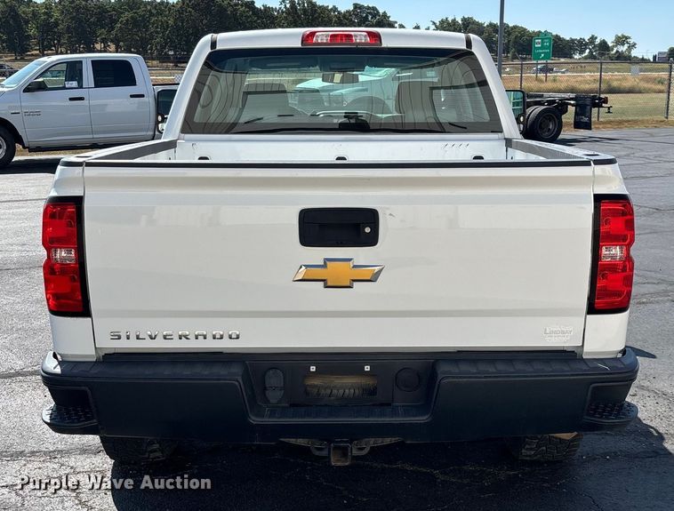 image for item ED2215 2018 Chevrolet Silverado 1500 Crew Cab pickup truck