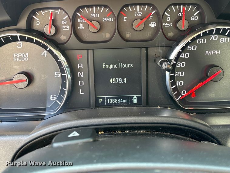 image for item ED2215 2018 Chevrolet Silverado 1500 Crew Cab pickup truck