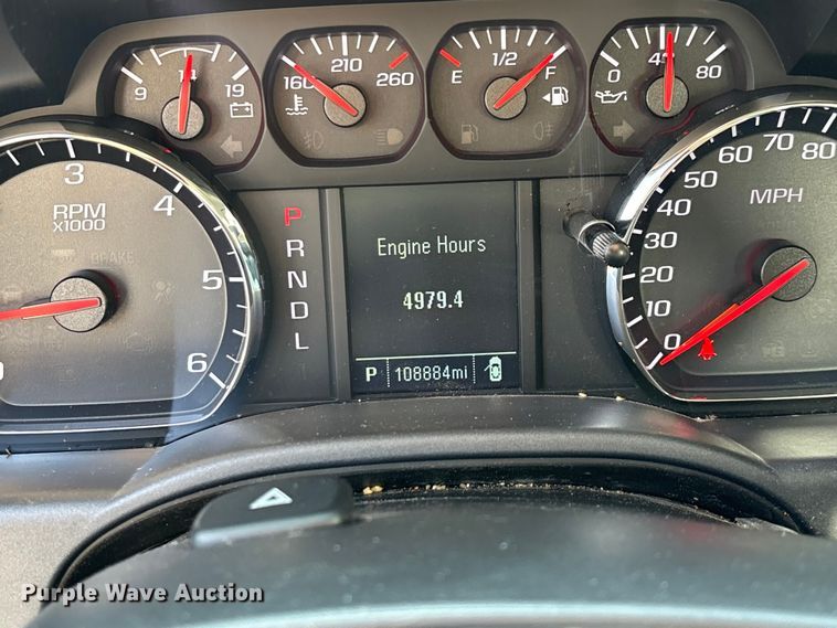 image for item ED2215 2018 Chevrolet Silverado 1500 Crew Cab pickup truck