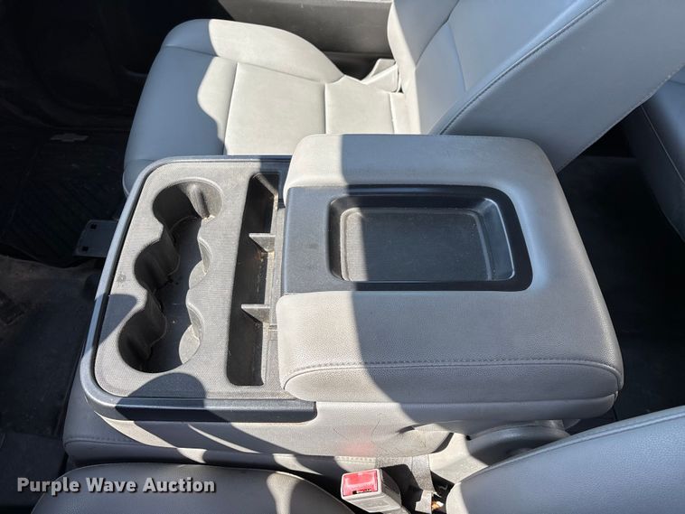 image for item ED2215 2018 Chevrolet Silverado 1500 Crew Cab pickup truck