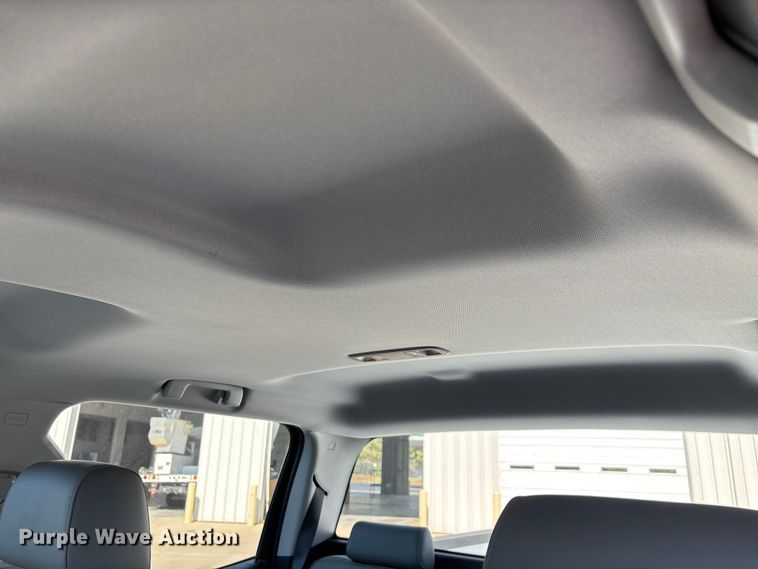 image for item ED2215 2018 Chevrolet Silverado 1500 Crew Cab pickup truck