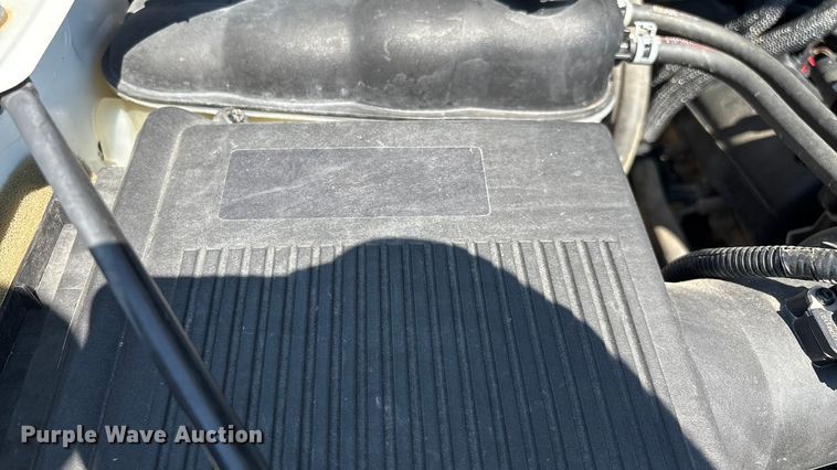 image for item ED2215 2018 Chevrolet Silverado 1500 Crew Cab pickup truck