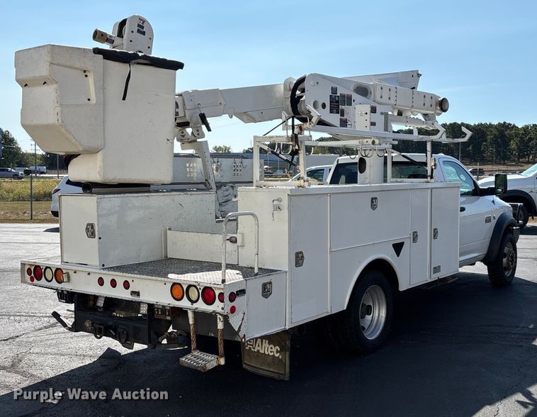 image for item ED2216 2012 Dodge Ram 5500 bucket truck