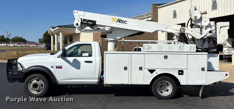 image for item ED2216 2012 Dodge Ram 5500 bucket truck