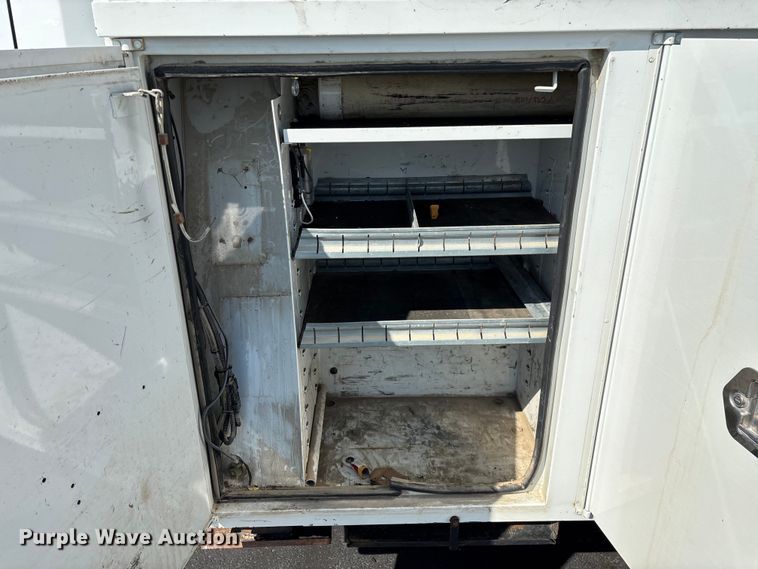 image for item ED2216 2012 Dodge Ram 5500 bucket truck