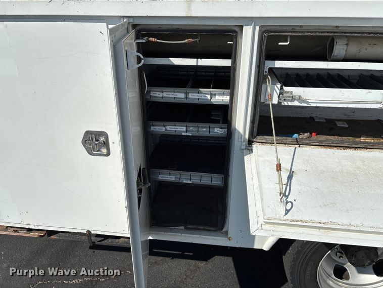 image for item ED2216 2012 Dodge Ram 5500 bucket truck