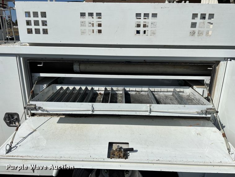 image for item ED2216 2012 Dodge Ram 5500 bucket truck