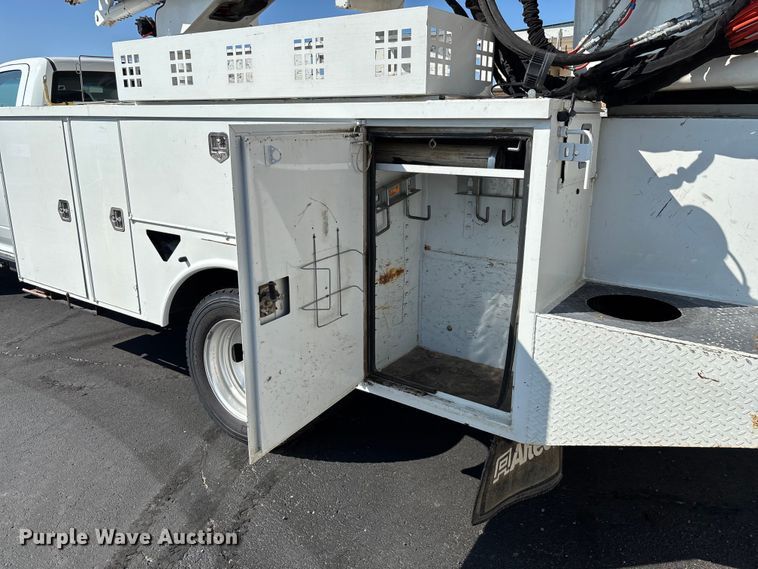 image for item ED2216 2012 Dodge Ram 5500 bucket truck