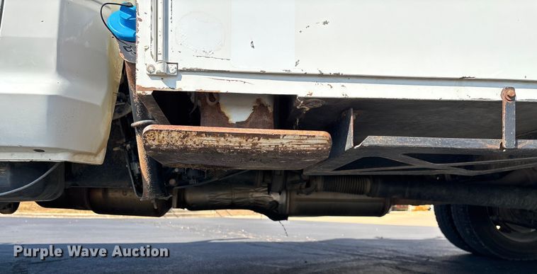 image for item ED2216 2012 Dodge Ram 5500 bucket truck