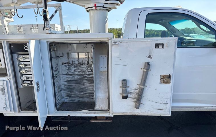 image for item ED2216 2012 Dodge Ram 5500 bucket truck