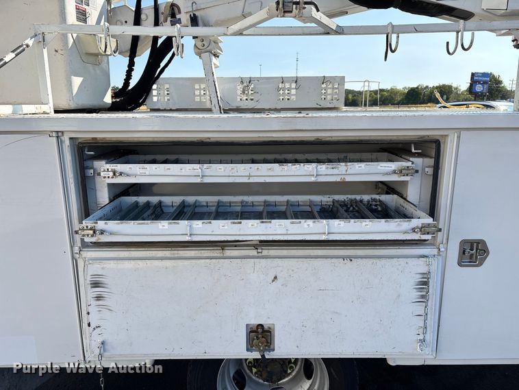 image for item ED2216 2012 Dodge Ram 5500 bucket truck