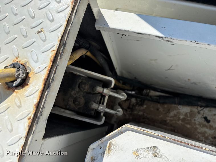 image for item ED2216 2012 Dodge Ram 5500 bucket truck