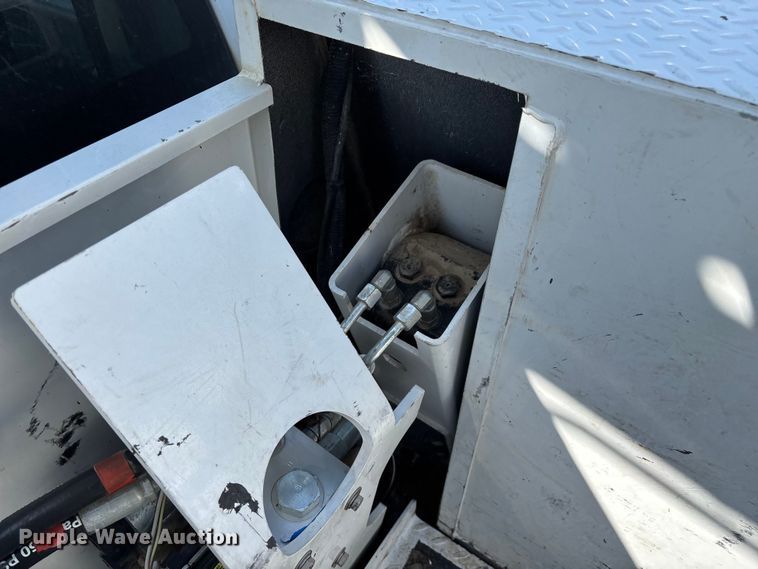 image for item ED2216 2012 Dodge Ram 5500 bucket truck