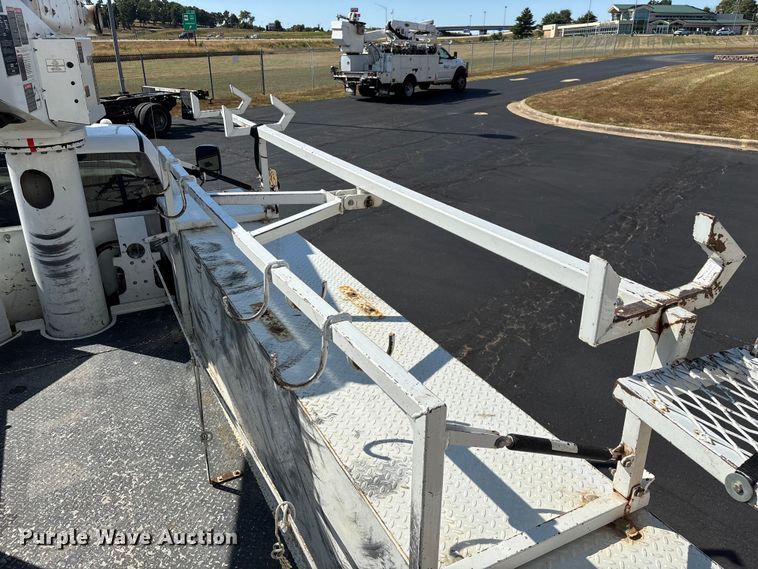 image for item ED2216 2012 Dodge Ram 5500 bucket truck