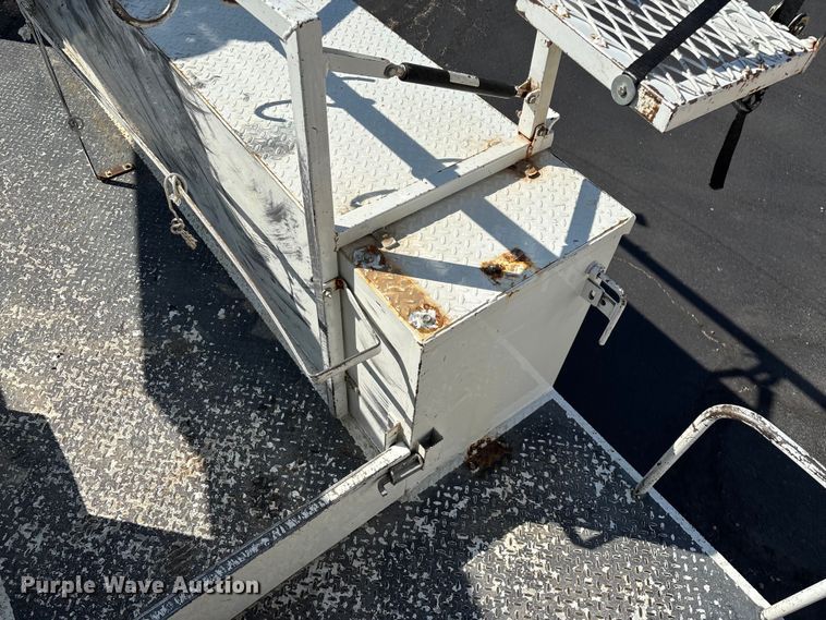 image for item ED2216 2012 Dodge Ram 5500 bucket truck