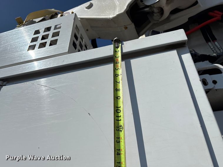 image for item ED2216 2012 Dodge Ram 5500 bucket truck