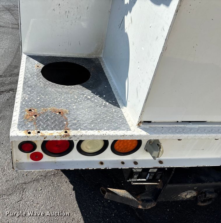 image for item ED2216 2012 Dodge Ram 5500 bucket truck