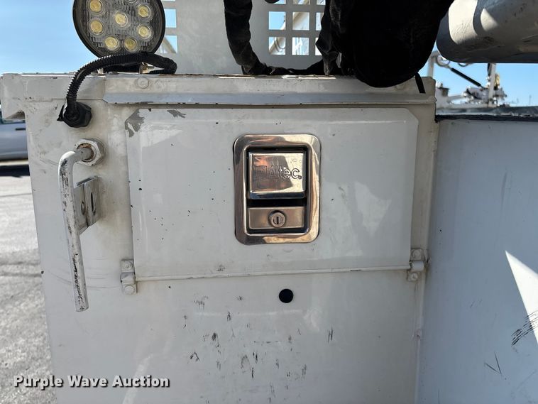 image for item ED2216 2012 Dodge Ram 5500 bucket truck