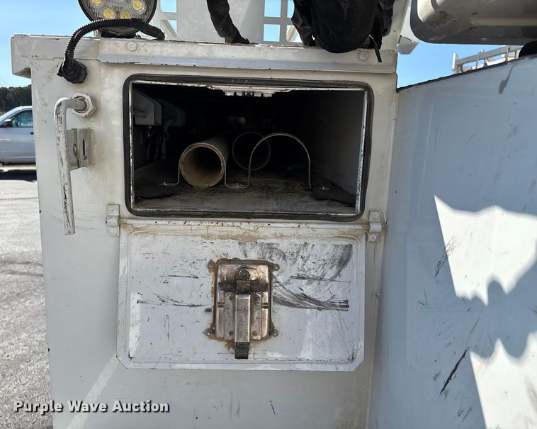 image for item ED2216 2012 Dodge Ram 5500 bucket truck