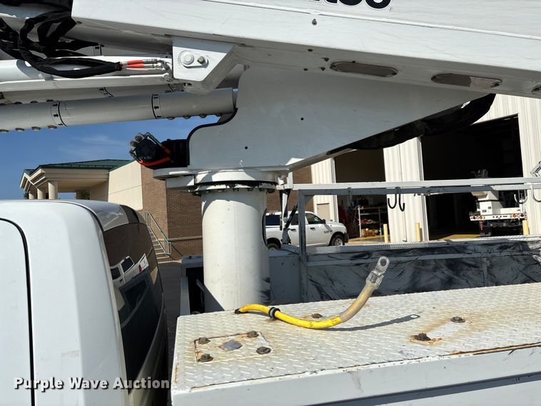 image for item ED2216 2012 Dodge Ram 5500 bucket truck