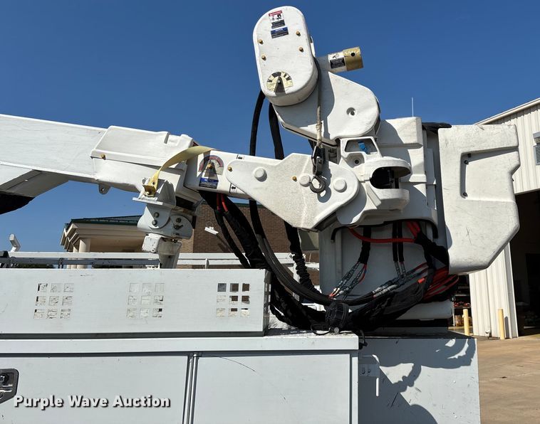 image for item ED2216 2012 Dodge Ram 5500 bucket truck