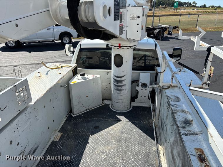 image for item ED2216 2012 Dodge Ram 5500 bucket truck