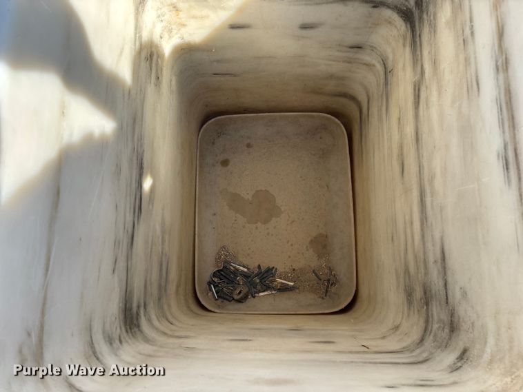 image for item ED2216 2012 Dodge Ram 5500 bucket truck