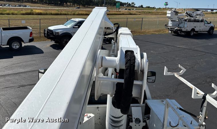 image for item ED2216 2012 Dodge Ram 5500 bucket truck