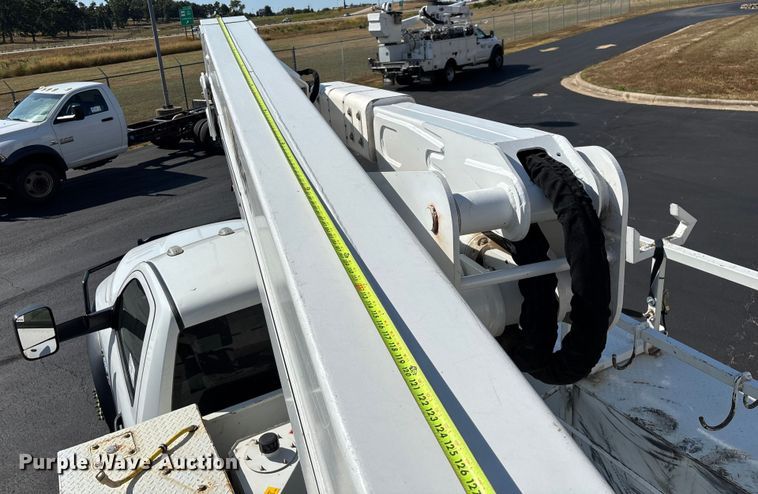 image for item ED2216 2012 Dodge Ram 5500 bucket truck