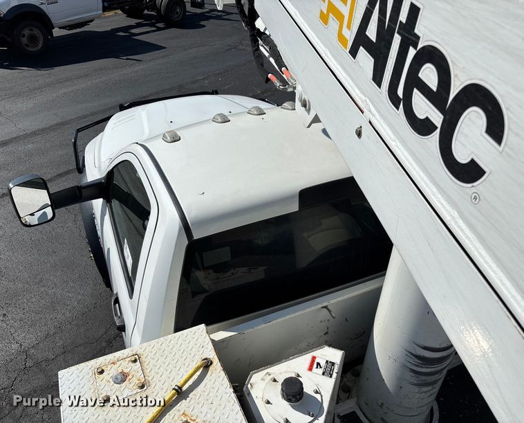 image for item ED2216 2012 Dodge Ram 5500 bucket truck