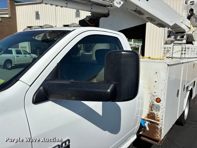 image for item ED2216 2012 Dodge Ram 5500 bucket truck