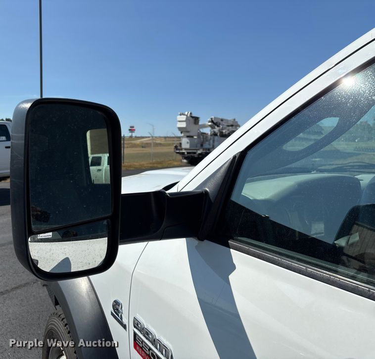 image for item ED2216 2012 Dodge Ram 5500 bucket truck