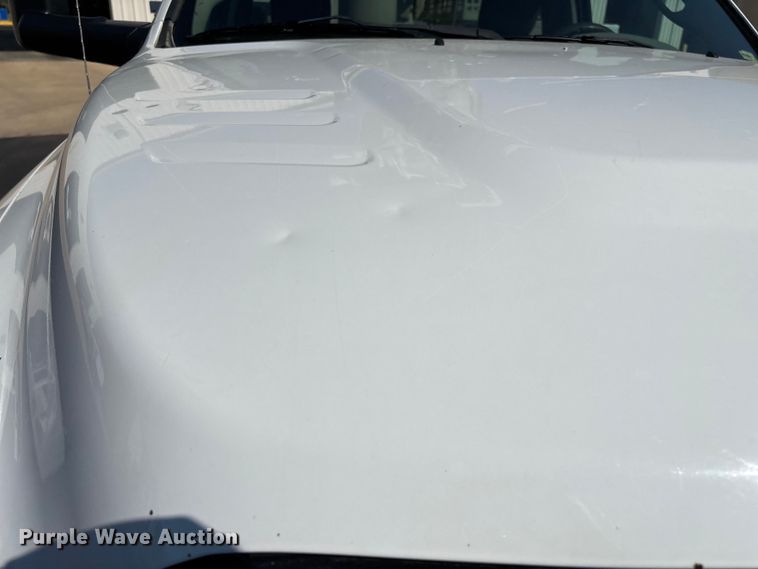 image for item ED2216 2012 Dodge Ram 5500 bucket truck